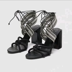 Zara Black & White Aztec Print Lace-Up Block Heels. Size 42